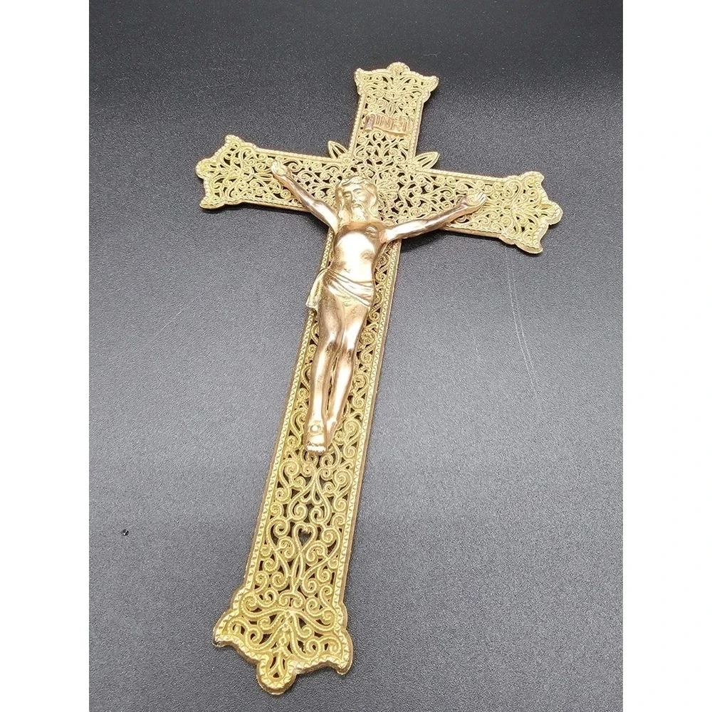 Vintage Wall Crucifix Hanging Filigree Gold Tone  Jesus Christ‎ INRI Ornate